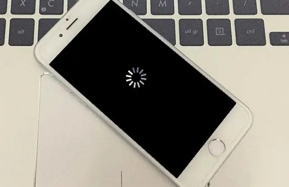 蘋(píng)果手機(jī)死機(jī)了怎樣強(qiáng)制重啟？