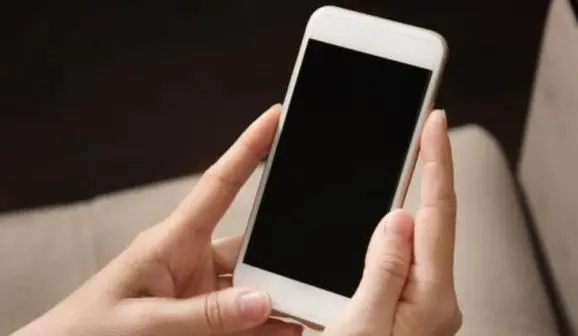 手機(jī)“罷工”自救指南:5個(gè)常見(jiàn)故障的快速維修技巧